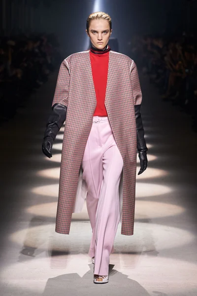 Look 6